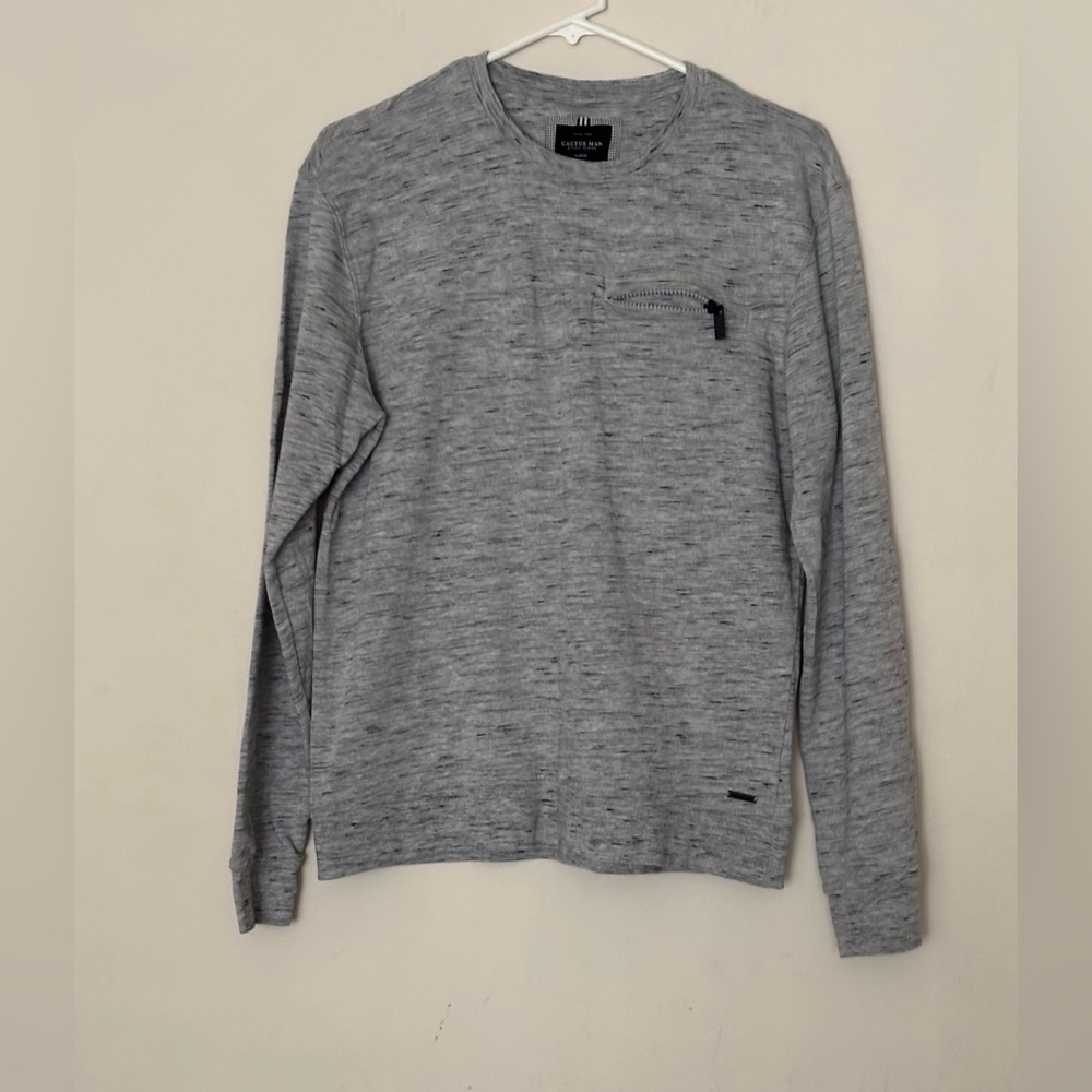 Cactus Men’s Heather Gray Tee with Zipper Accent
